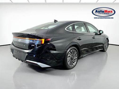 Onyx Black 2024 Hyundai SONATA Hybrid Limited