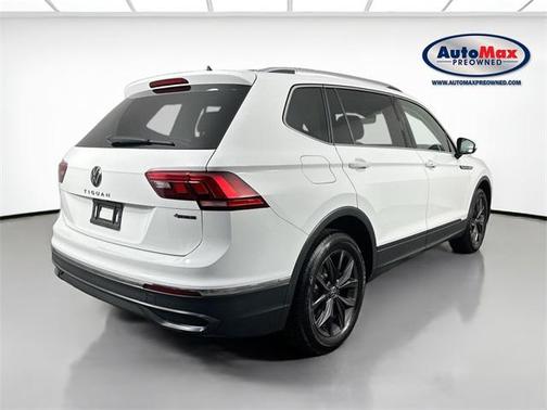 2024 Volkswagen Tiguan 2.0T SE 4MOTION