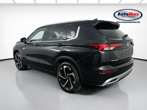 Gray 2023 Mitsubishi Outlander PHEV SEL