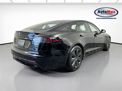2022 Tesla Model S Base
