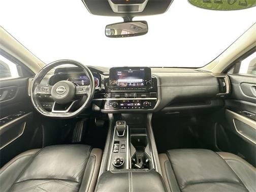 2022 Nissan Pathfinder Platinum 4WD