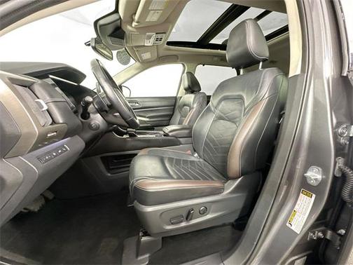 2022 Nissan Pathfinder Platinum 4WD