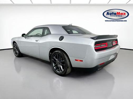 2022 Dodge Challenger SXT
