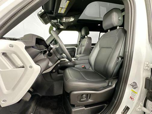 Fuji White 2025 Land Rover Defender 110 P300