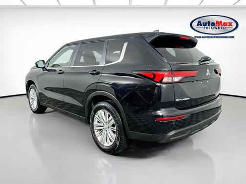 2024 Mitsubishi Outlander ES 2.5 S-AWC