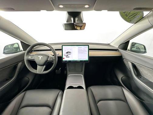 Pearl White Multi-Coat 2021 Tesla Model Y Long Range Dual Motor All-Wheel Drive