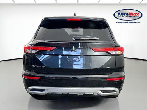 Black Diamond 2024 Mitsubishi Outlander SE 2.5 S-AWC