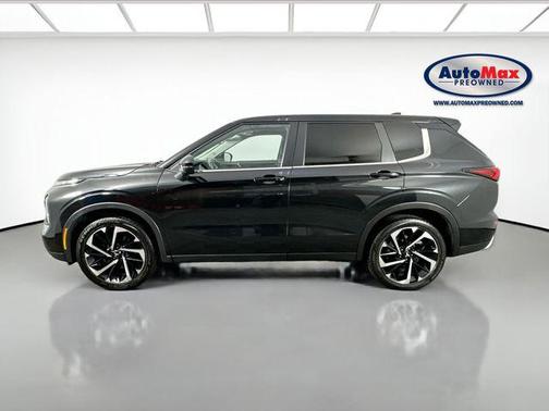 Black Diamond 2024 Mitsubishi Outlander SE 2.5 S-AWC