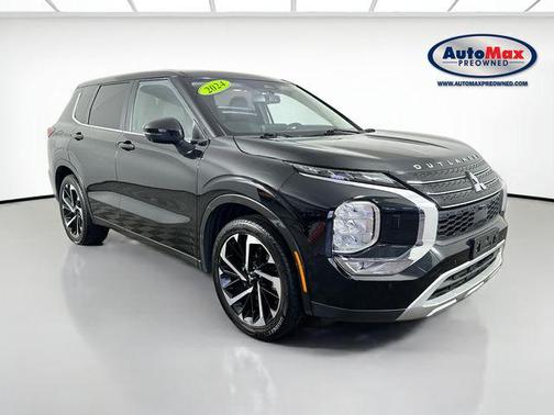 Black Diamond 2024 Mitsubishi Outlander SE 2.5 S-AWC