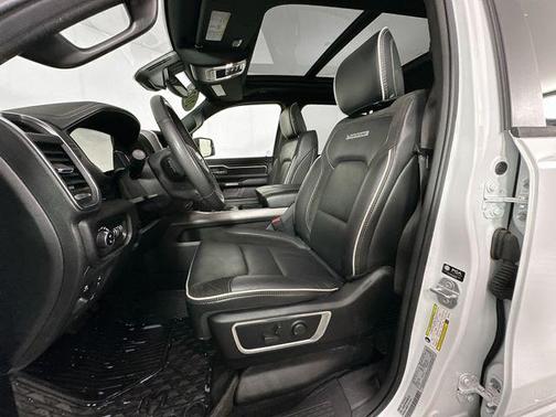 Bright White Clearcoat 2025 RAM 1500 Laramie