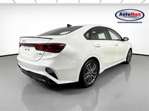 2022 Kia Forte GT-Line