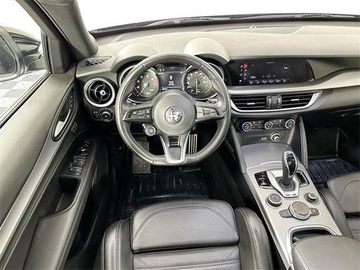 2023 Alfa Romeo Stelvio Veloce AWD