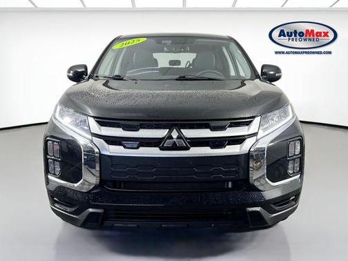 Labrador Black Pearl 2025 Mitsubishi Outlander Sport SE