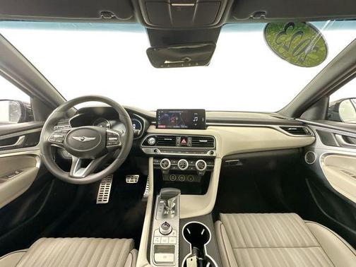 2023 Genesis G70 2.0T AWD