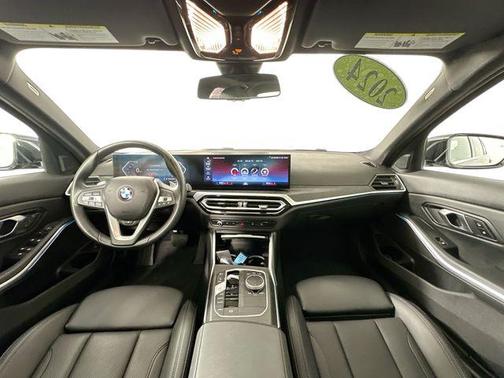 2024 BMW 330 xDrive