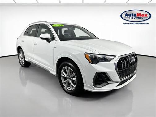2022 Audi Q3 45 S line Premium