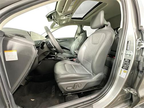 2023 Kia Niro SX
