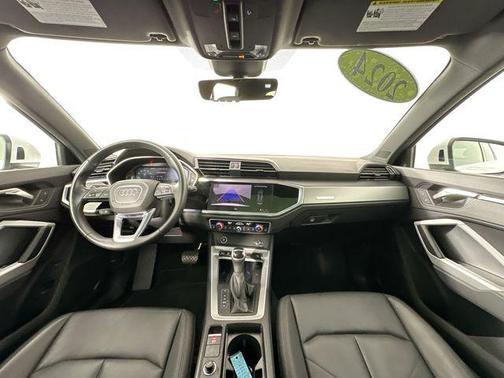 2024 Audi Q3 Premium 45 TFSI S line quattro Tiptronic