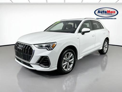 2024 Audi Q3 Premium 45 TFSI S line quattro Tiptronic