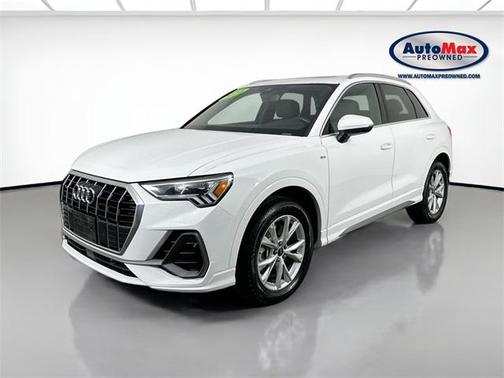2024 Audi Q3 Premium 45 TFSI S line quattro Tiptronic