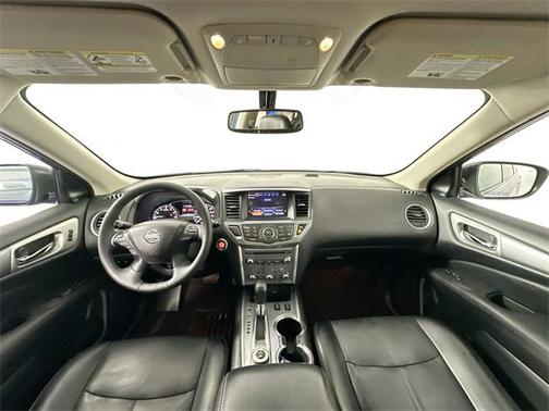 2018 Nissan Pathfinder SL