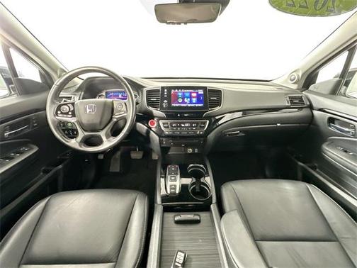 2022 Honda Pilot Touring 8-Passenger