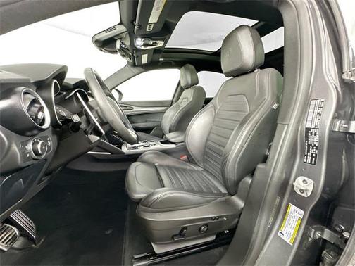 2022 Alfa Romeo Stelvio Ti