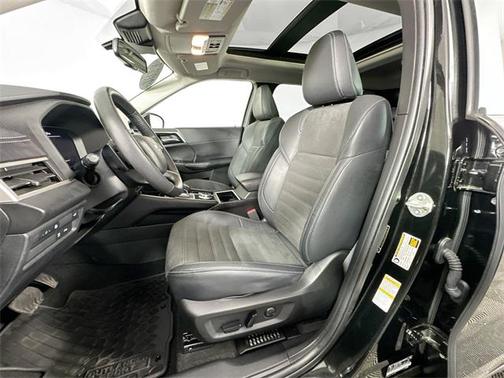 2023 Mitsubishi Outlander PHEV SE S-AWC