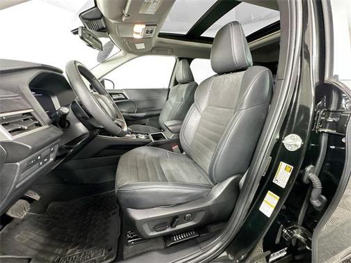 2023 Mitsubishi Outlander PHEV SE S-AWC