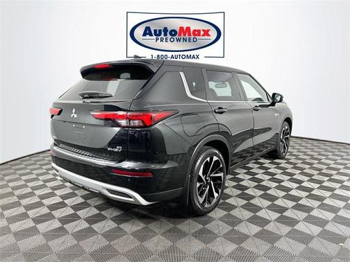 2023 Mitsubishi Outlander PHEV SE S-AWC