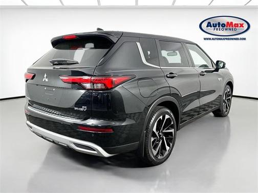 2023 Mitsubishi Outlander PHEV SE S-AWC