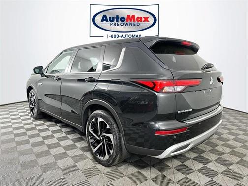 2023 Mitsubishi Outlander PHEV SE S-AWC