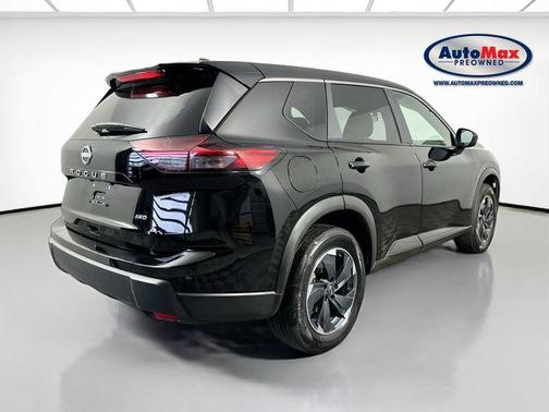 Super Black 2025 Nissan Rogue SV