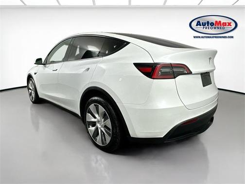 2022 Tesla Model Y Long Range Dual Motor All-Wheel Drive