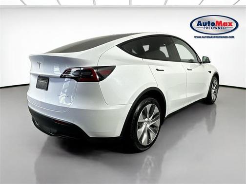 2022 Tesla Model Y Long Range Dual Motor All-Wheel Drive