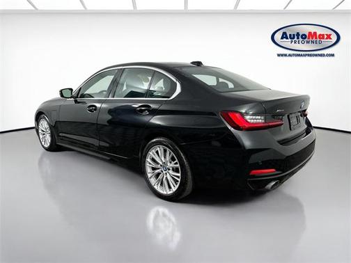 2024 BMW 330e xDrive