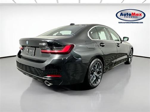 2025 BMW 330 i xDrive