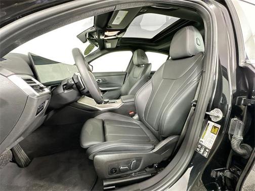 2025 BMW 330 i xDrive