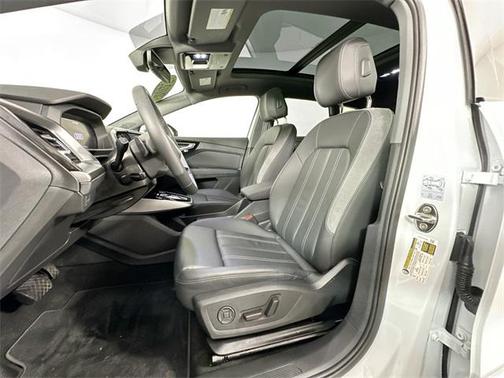 2025 Audi Q4 e-tron Premium 45 RWD