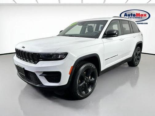 2023 Jeep Grand Cherokee Altitude