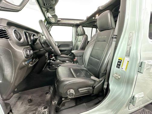 Earl Clearcoat 2023 Jeep Wrangler 4xe Sahara