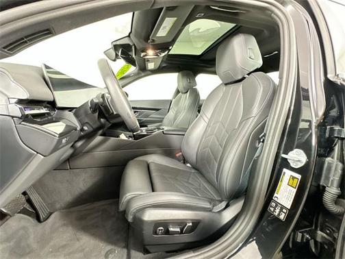 2025 BMW 530 i xDrive