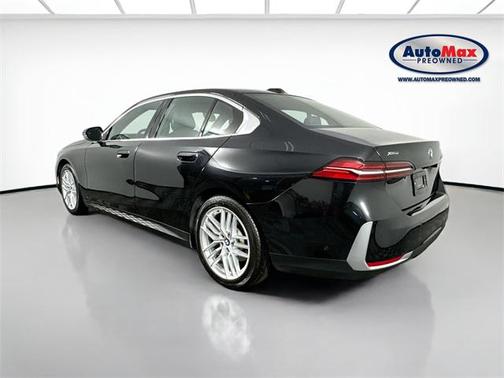 2025 BMW 530 i xDrive