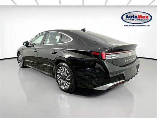 2025 Hyundai SONATA Hybrid SE