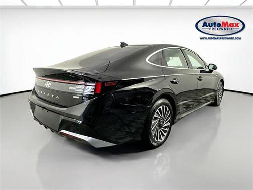 2025 Hyundai SONATA Hybrid SE