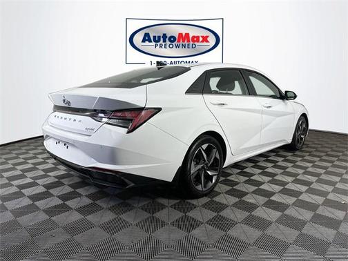 2022 Hyundai ELANTRA Limited