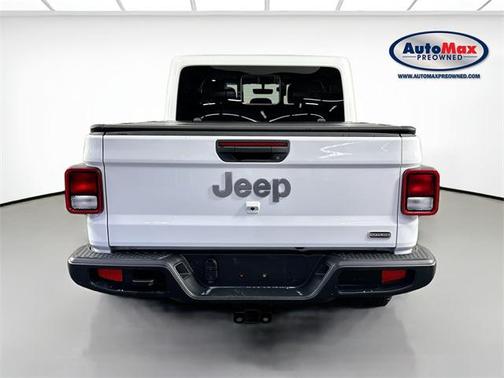 2022 Jeep Gladiator Overland