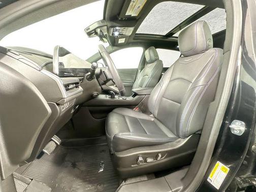 Stellar Black Metallic 2024 Cadillac XT4 Sport