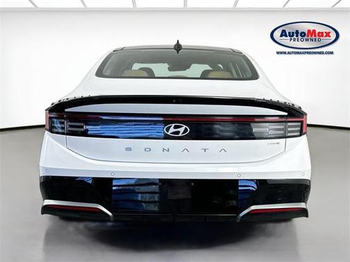 2024 Hyundai SONATA Hybrid Limited