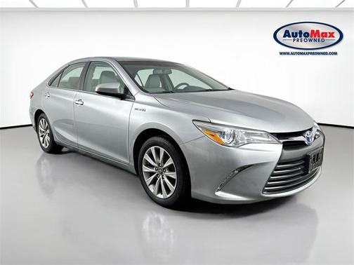 2016 Toyota Camry Hybrid XLE